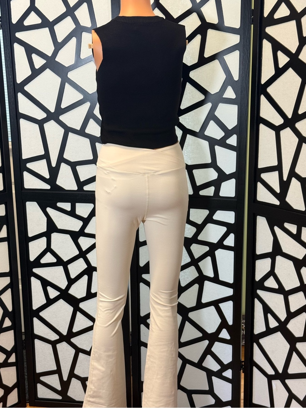 TicToc Crossover Waist Band Flare Leggings. Ecru color. NWT - Picture 4 of 8